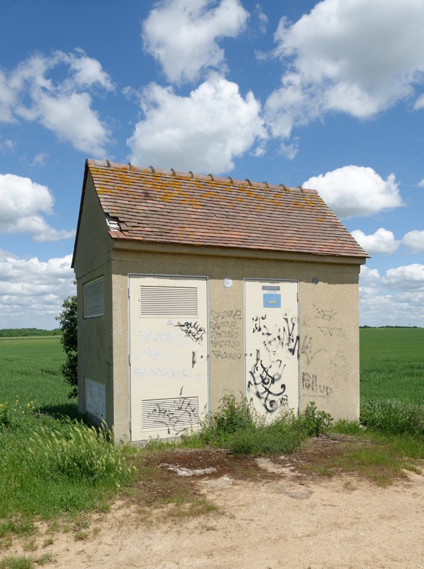 Poste de transformation électrique suffisamment grand